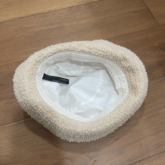 Sherpa bucket hat - Picture 2 of 4